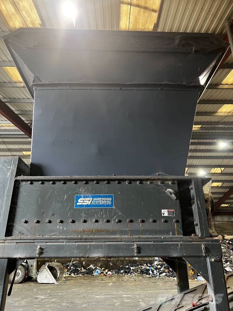 SSI SHREDDER آلات تمزيق المخلفات