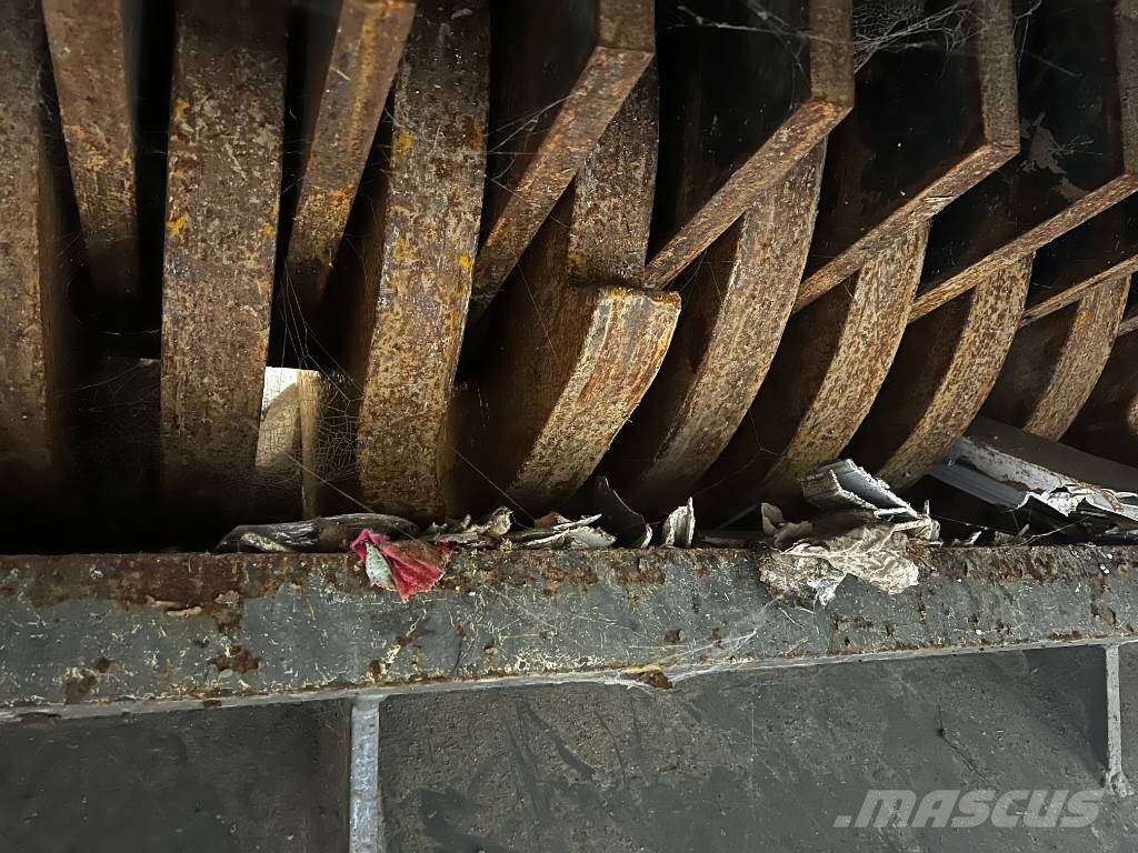 SSI SHREDDER آلات تمزيق المخلفات