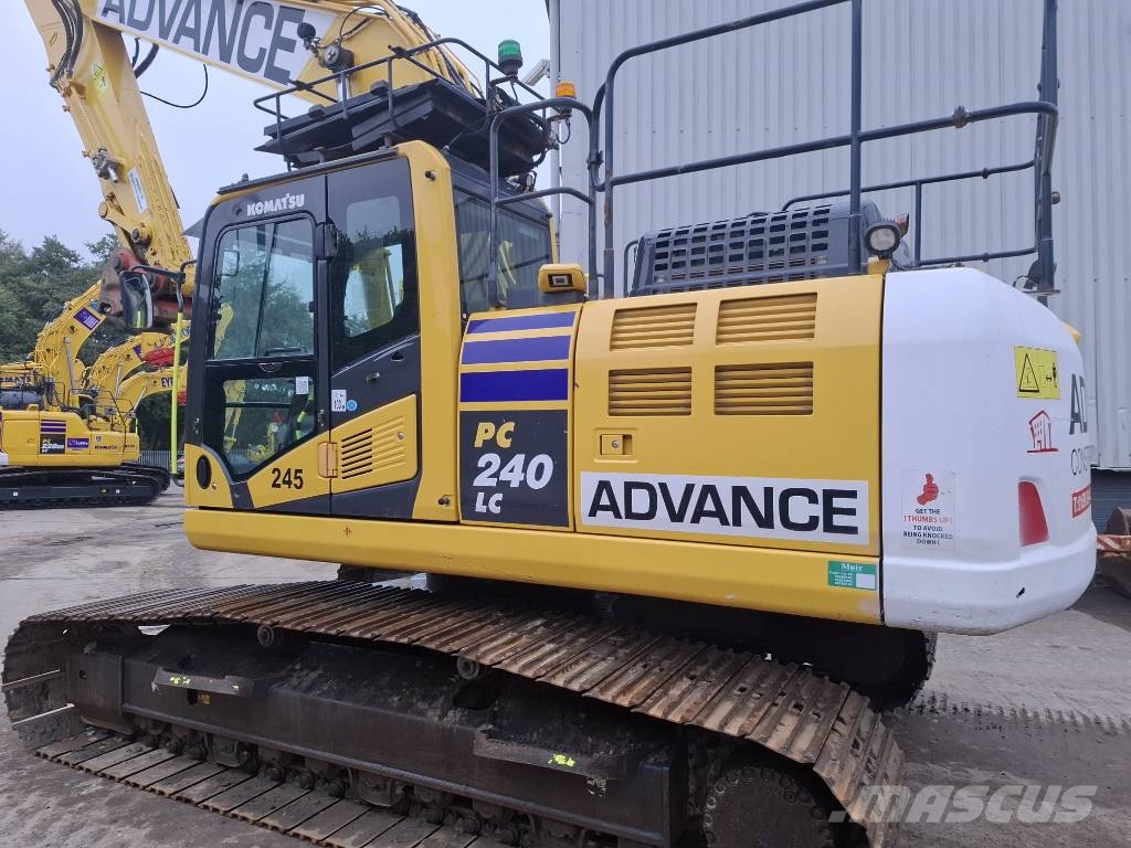 Komatsu PC240LC-11E0 Excavatoare pe șenile
