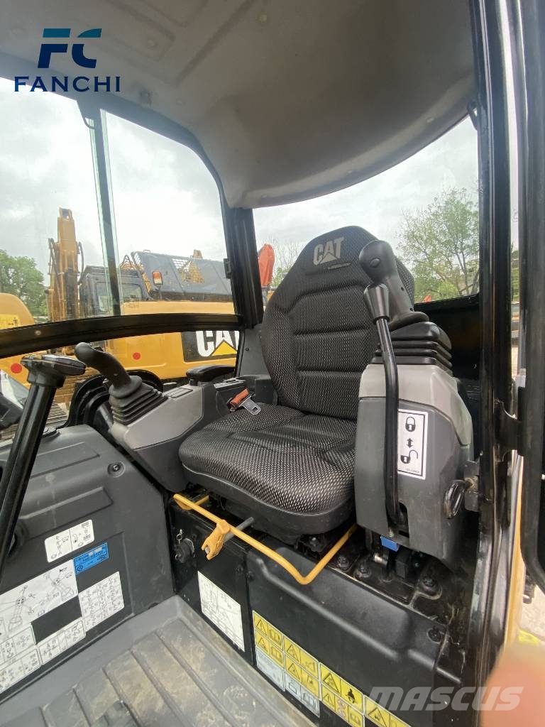 CAT 302 CR Mini bagri <7t