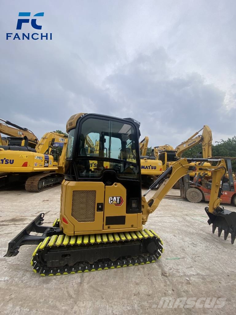 CAT 302 CR Mini bagri <7t