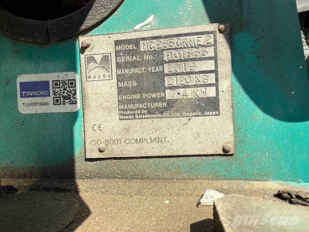 Maeda MC 285 CRME-2 Grúas de oruga