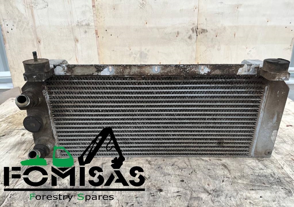 Valmet 860.1/840.2/840.3/860.3 Oil radiator 5070831 Radiadores