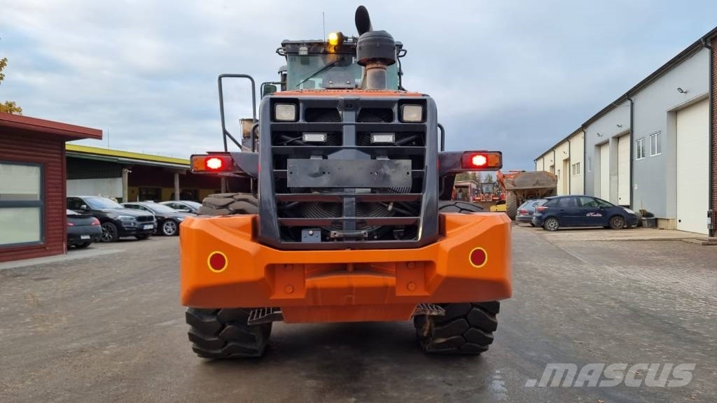 Hitachi ZW 220-6 Radlader