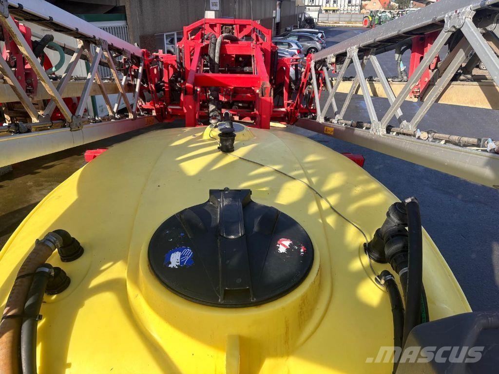 Vicon iXTrack B36 Tažené postřikovače
