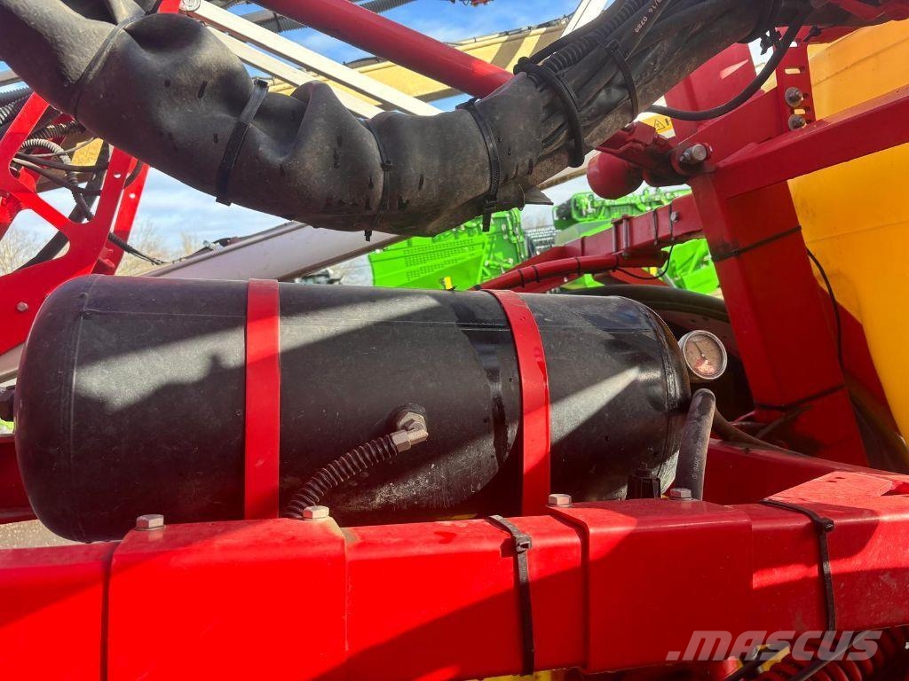 Vicon iXTrack B36 Trailed sprayers