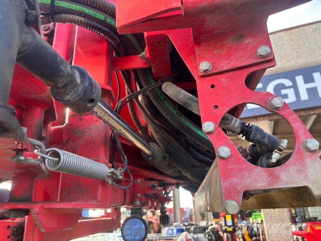 Vicon iXTrack B36 Pulverizadores arrastrados