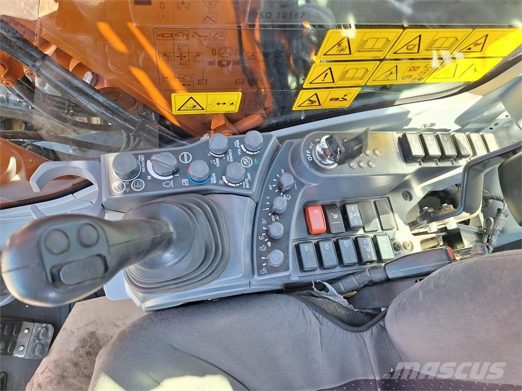 Hitachi ZX135W-7 STAGE 5, 1-OMISTAJA Εκσκαφείς με τροχούς - λάστιχα