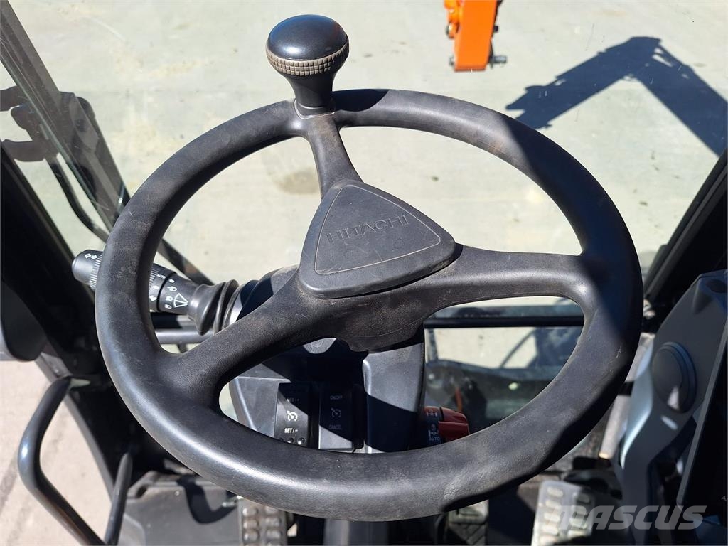 Hitachi ZX135W-7 STAGE 5, 1-OMISTAJA Εκσκαφείς με τροχούς - λάστιχα