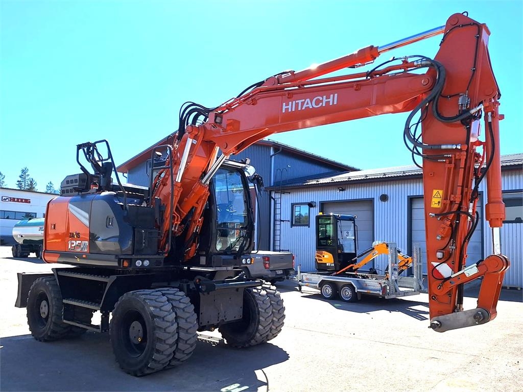 Hitachi ZX135W-7 STAGE 5, 1-OMISTAJA Εκσκαφείς με τροχούς - λάστιχα
