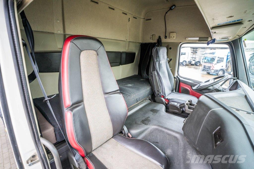 Volvo FMX 460 GLOB + HYDR 트랙터 유닛