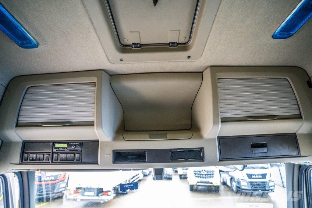 Volvo FMX 460 GLOB + HYDR 트랙터 유닛