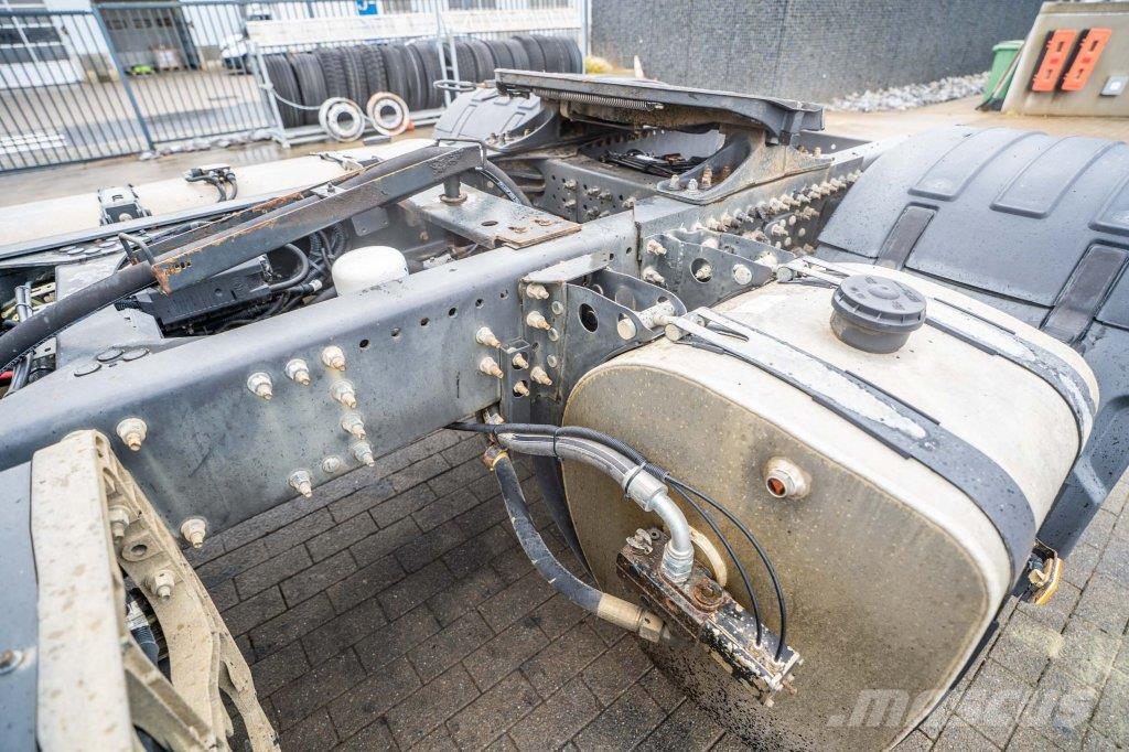 Volvo FMX 460 GLOB + HYDR 트랙터 유닛