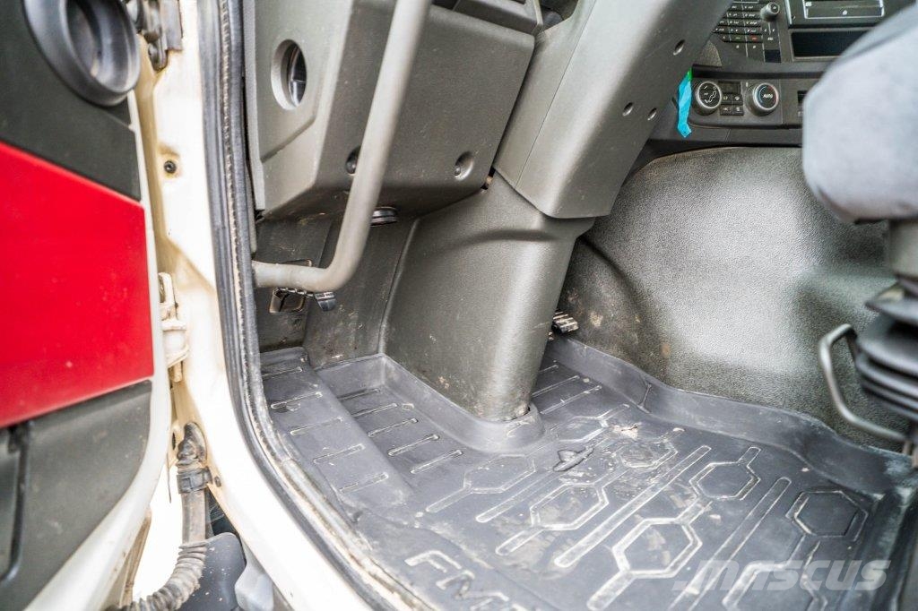 Volvo FMX 460 GLOB + HYDR 트랙터 유닛