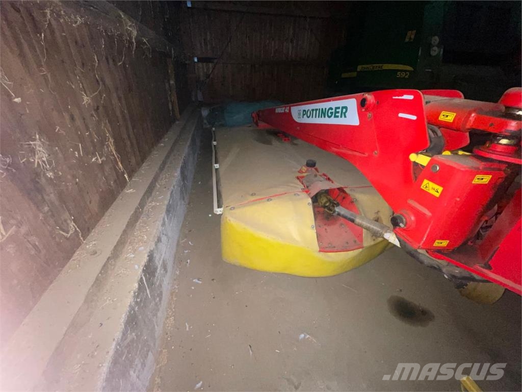 Pöttinger NovaCat Disc 442 Segadeiras