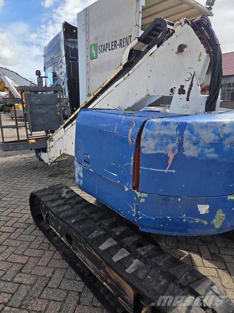 Hitachi HX99B rupshoogwerker 11.70m werkhoogte رافعات سلة تلسكوبية