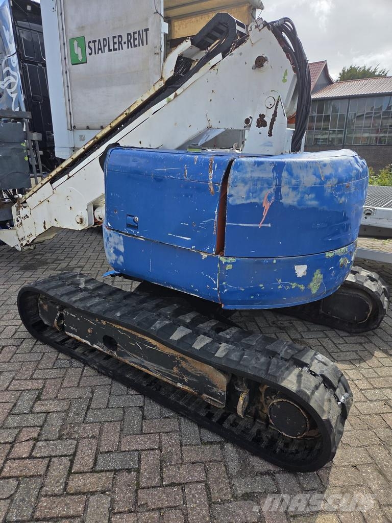 Hitachi HX99B rupshoogwerker 11.70m werkhoogte رافعات سلة تلسكوبية