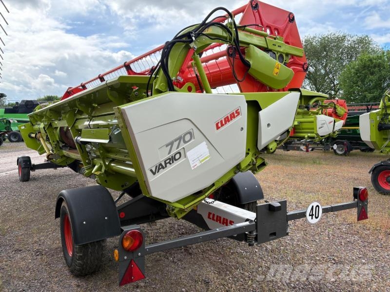 CLAAS TRION 720 حصادات