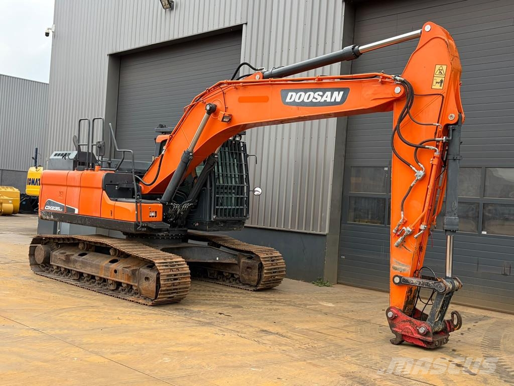 Doosan DX235NLC-5 Excavadoras sobre orugas