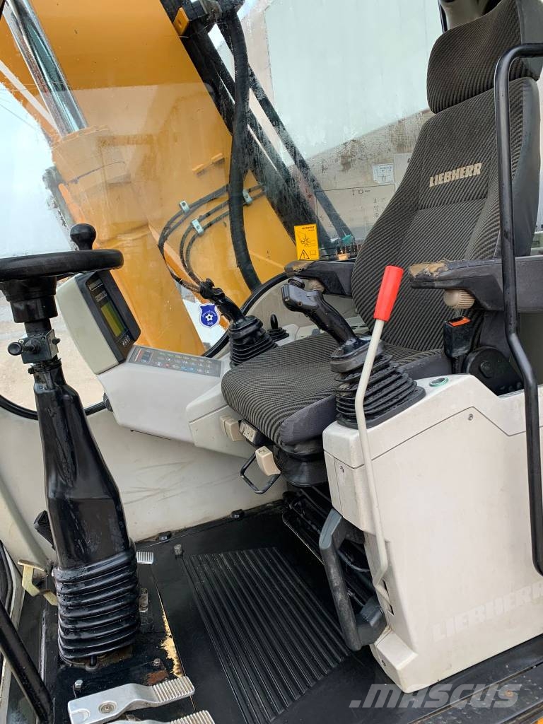 Liebherr A 900 Εκσκαφείς με τροχούς - λάστιχα