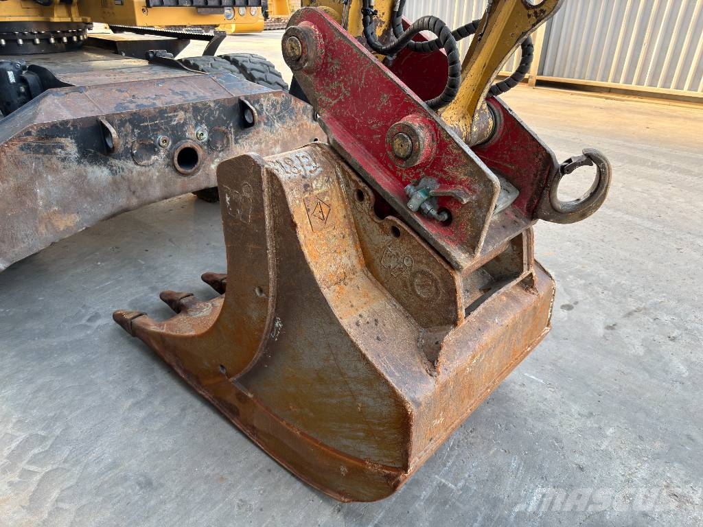 CAT M318F Excavatoare cu roti