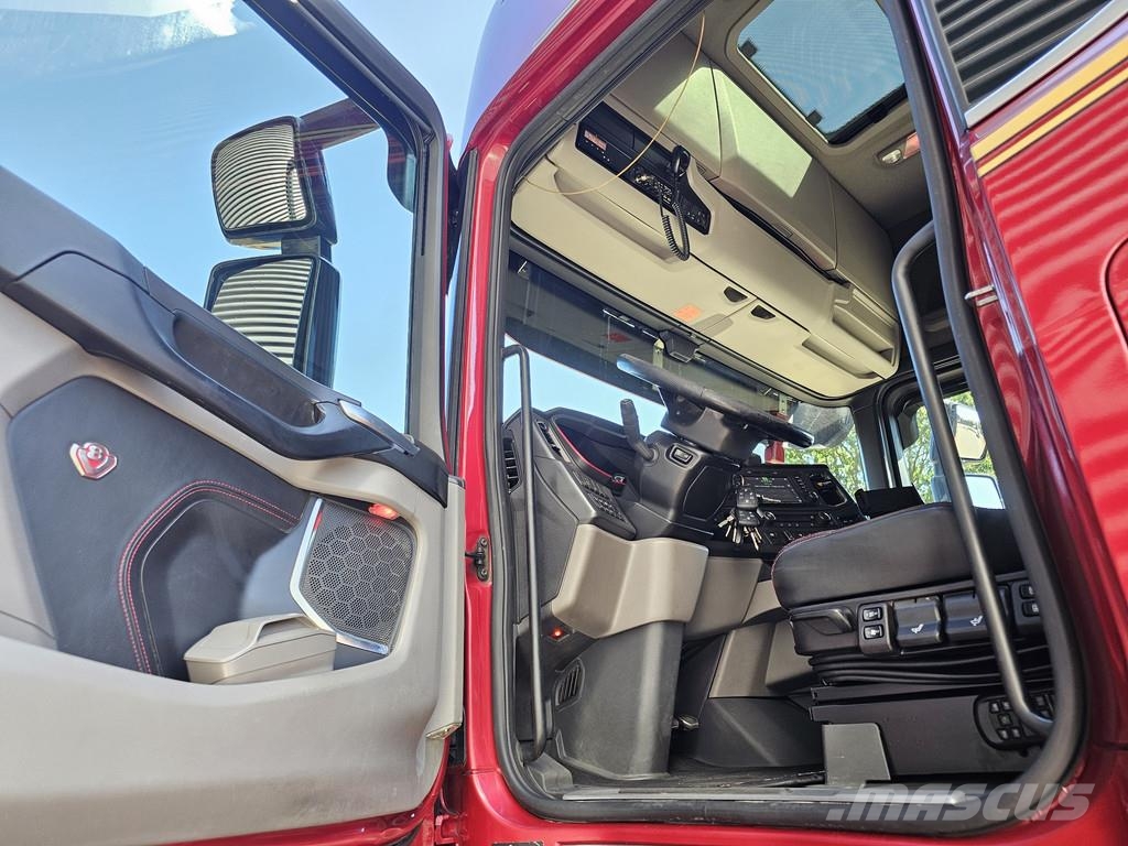 Scania S580 V8 4x2 / 50 YEAR EDITION / PARKING COOLER / 2 Sattelzugmaschinen