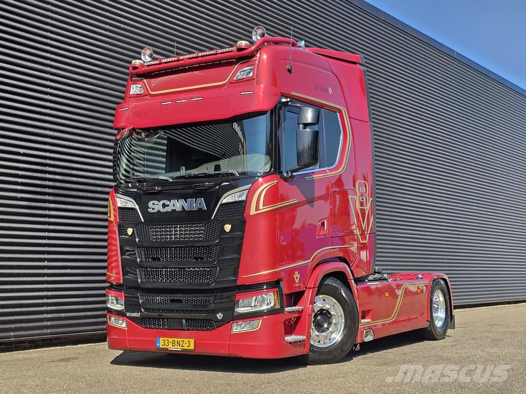 Scania S580 V8 4x2 / 50 YEAR EDITION / PARKING COOLER / 2 Cabezas tractoras