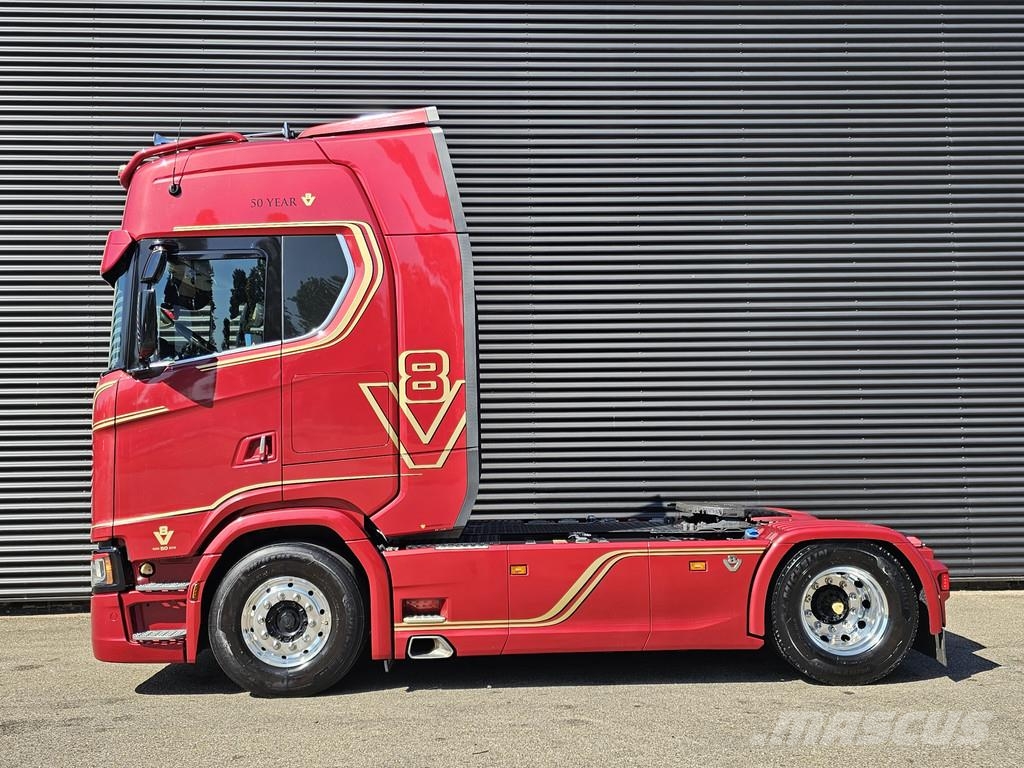 Scania S580 V8 4x2 / 50 YEAR EDITION / PARKING COOLER / 2 Sattelzugmaschinen