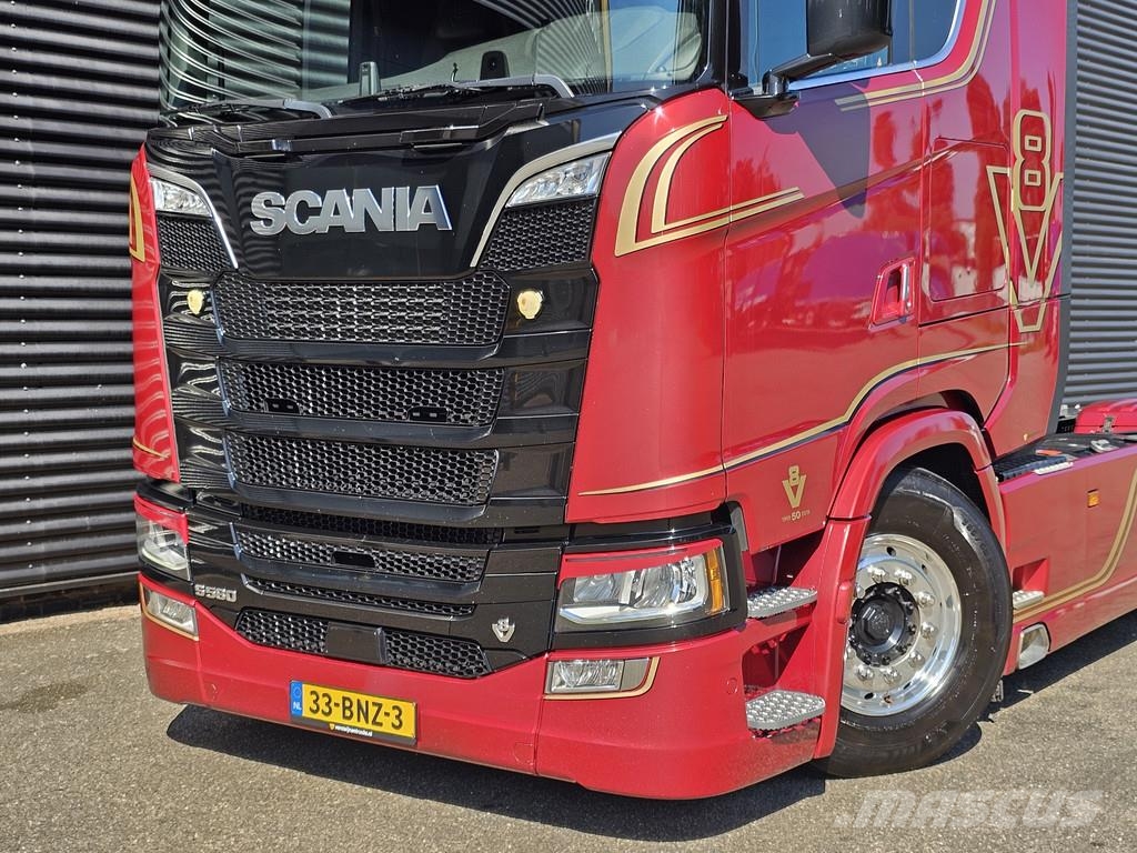 Scania S580 V8 4x2 / 50 YEAR EDITION / PARKING COOLER / 2 Cabezas tractoras