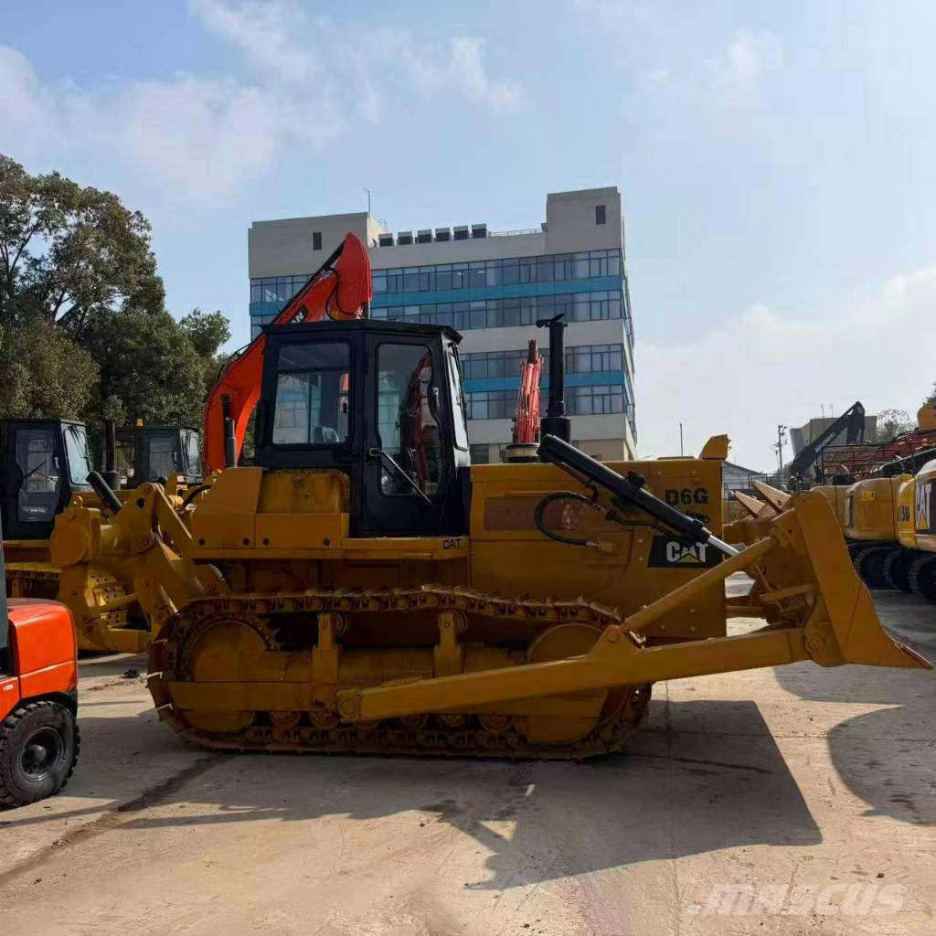 CAT D 6 G Telaketjupuskutraktorit