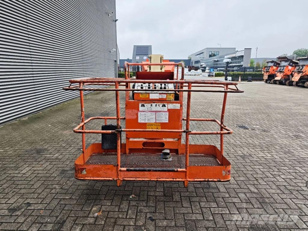 Aichi SR 21 AJ Teleskopbühnen