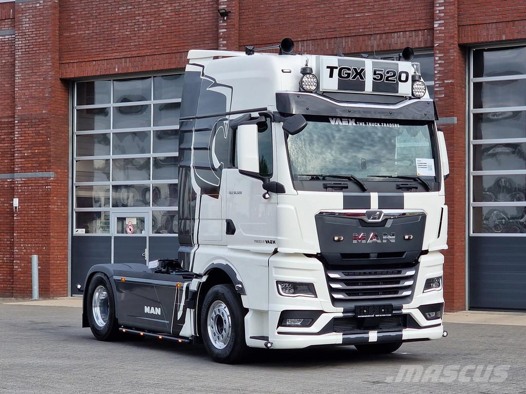 MAN TGX 18.520 4x2 - NEW - Show truck - Retarder - Nig 中古トラクターヘッド | トレーラーヘッド