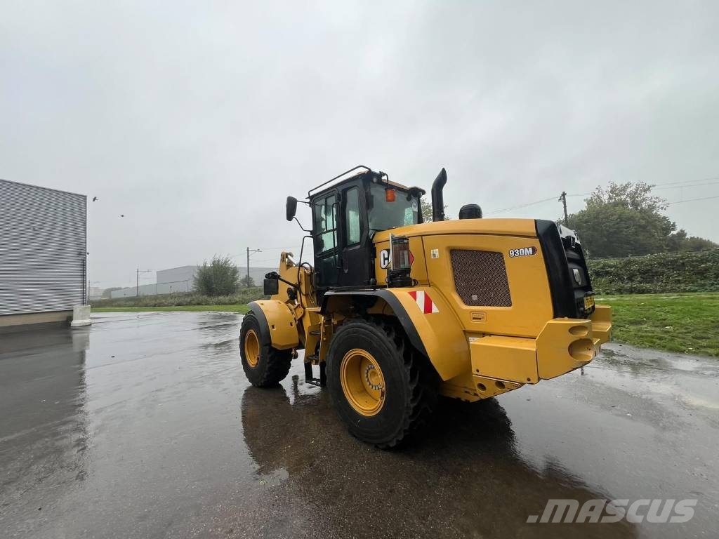 CAT 930M Kolesni nakladalci