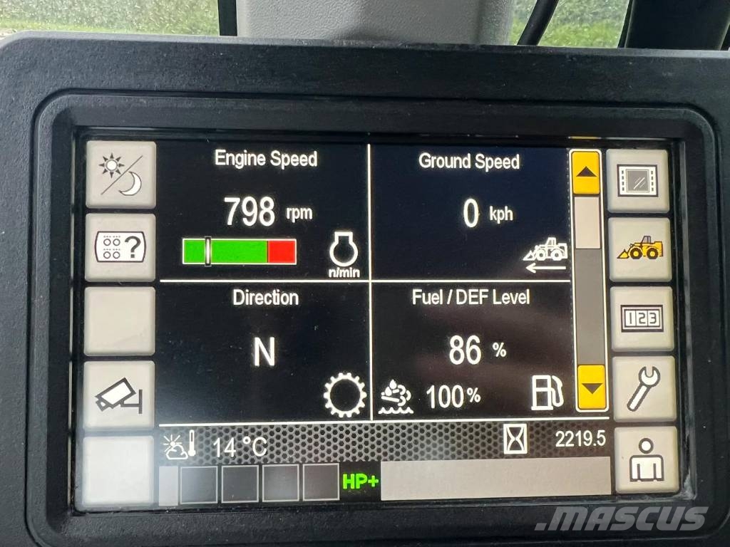 CAT 930M Kolesni nakladalci