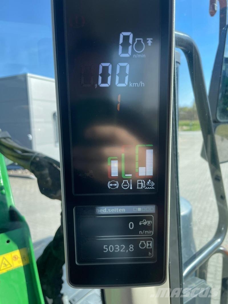 John Deere 6120M Traktoren