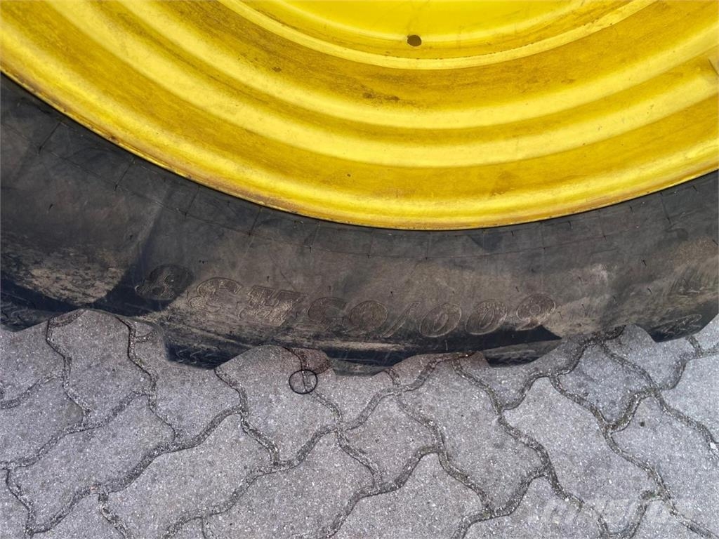 John Deere 6120M Traktoren