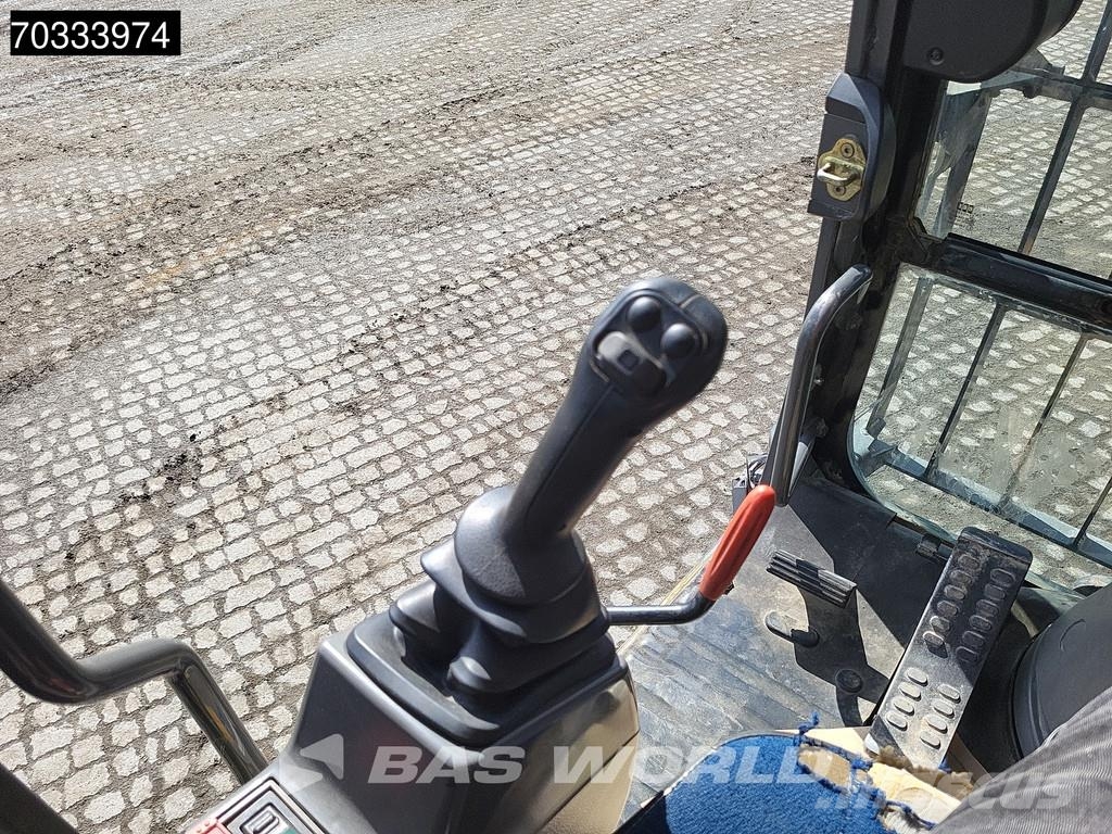 Hitachi ZX210W -3 Wielgraafmachines