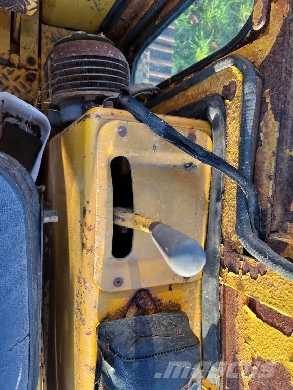 CAT 931 Larvebåndslæssere