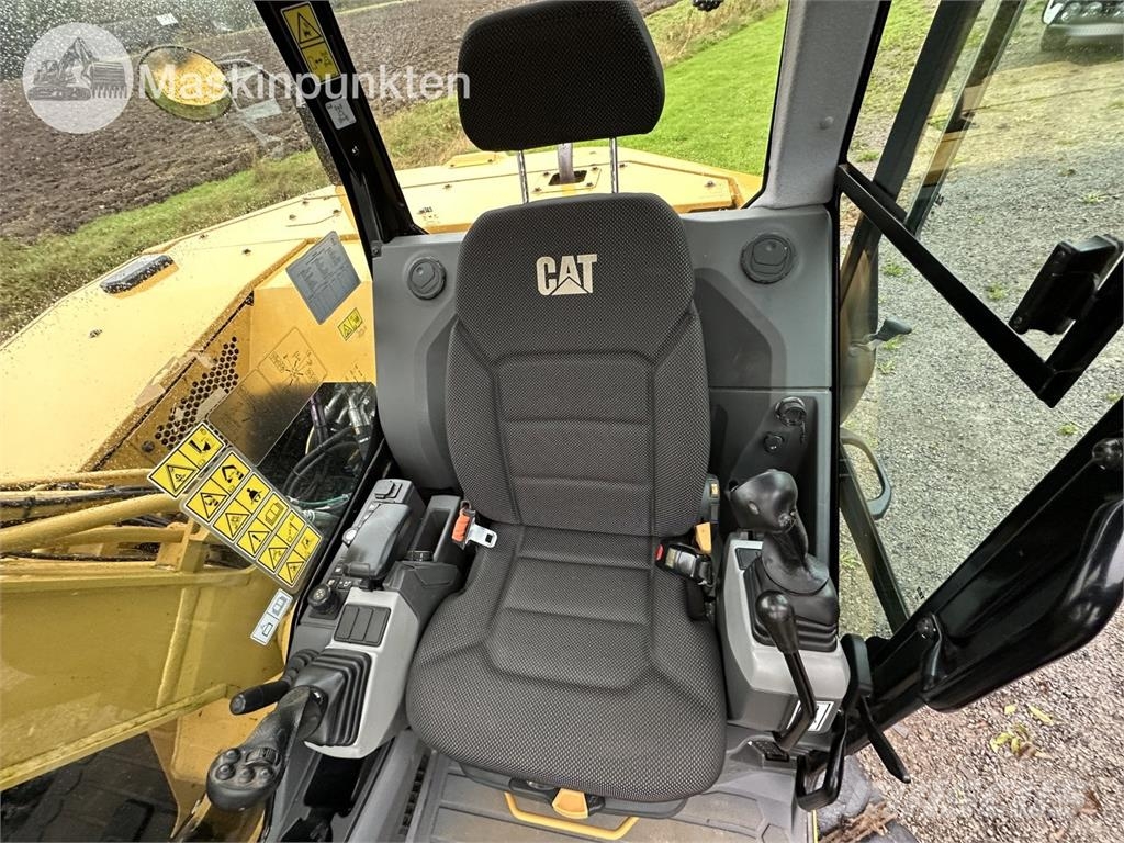 CAT 307.5 Roomikekskavaatorid