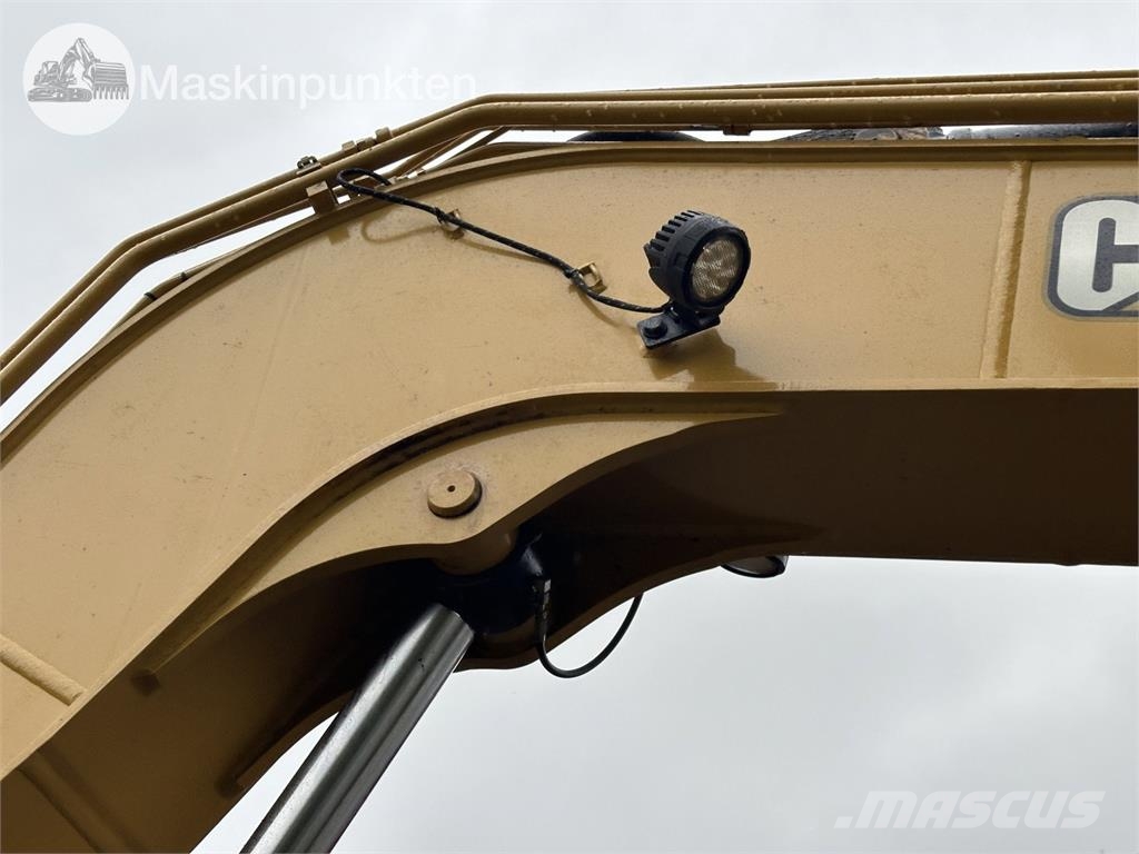 CAT 307.5 Roomikekskavaatorid