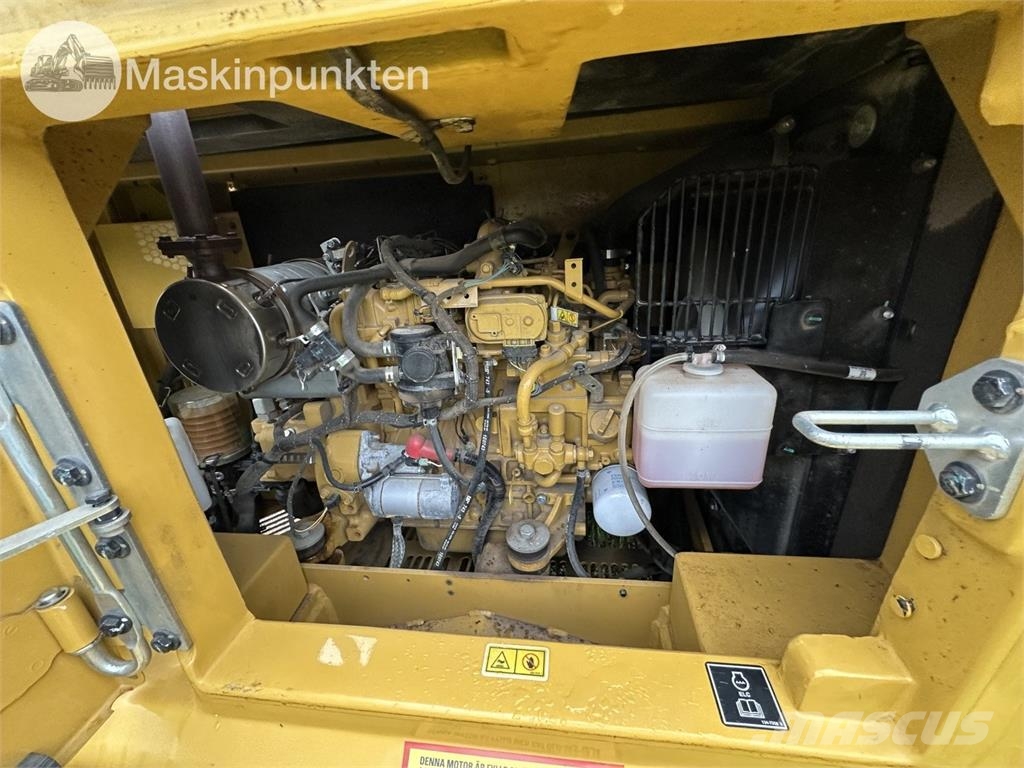 CAT 307.5 Roomikekskavaatorid
