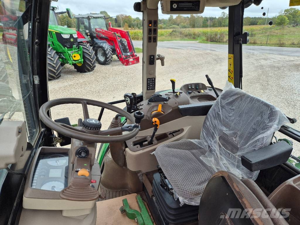 John Deere 5820 Traktorer