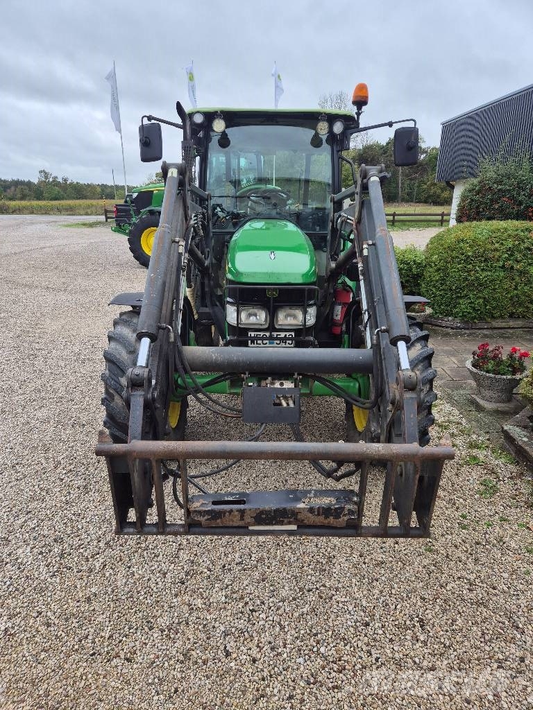 John Deere 5820 Traktorer