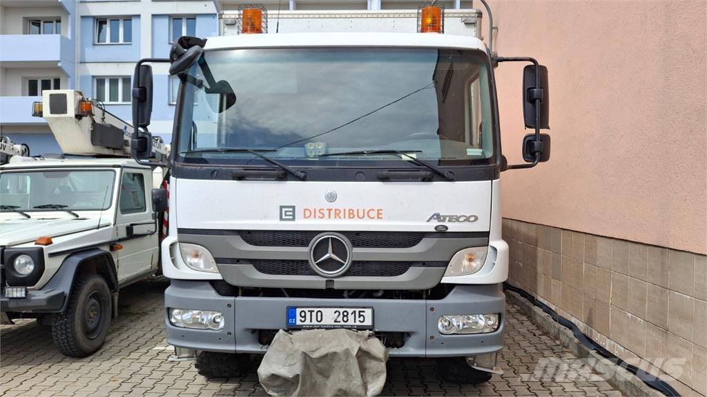 Mercedes-Benz ATEGO 1226 AF Camiones con caja de remolque