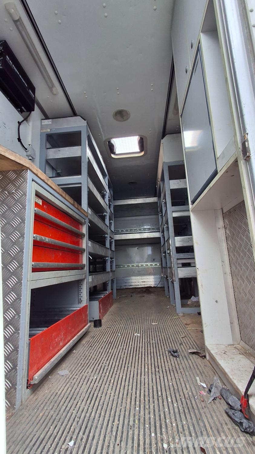 Mercedes-Benz ATEGO 1226 AF Camiones con caja de remolque