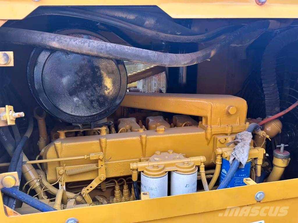 CAT D 7 G 履帶推土機