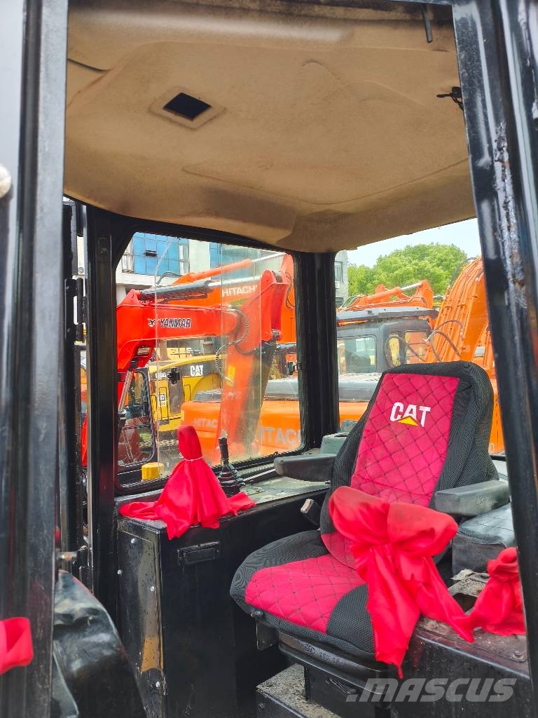 CAT D 7 G 履帶推土機