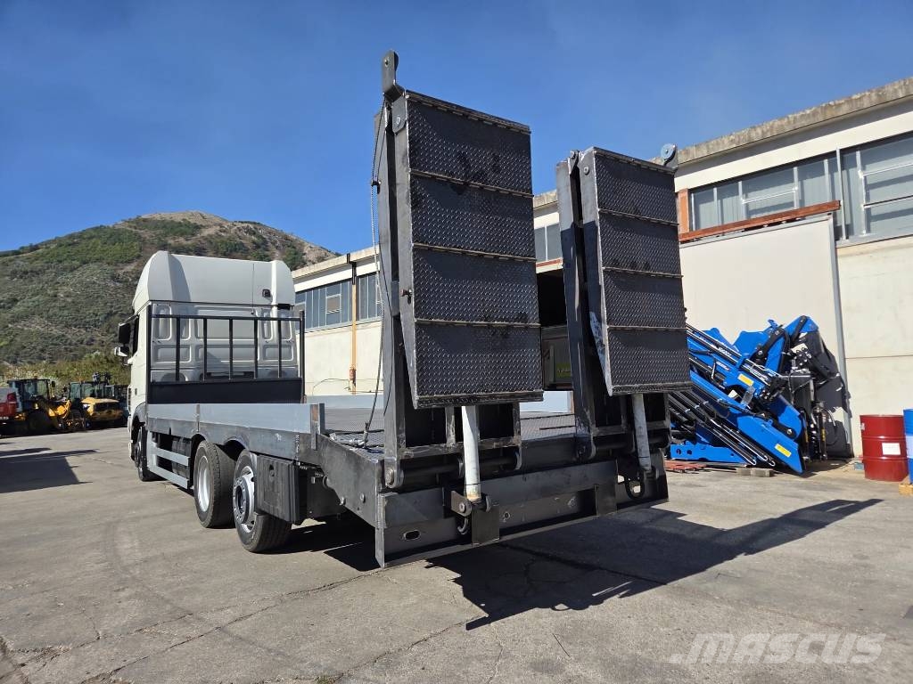 DAF XF 440 Camiões de guincho/estrado