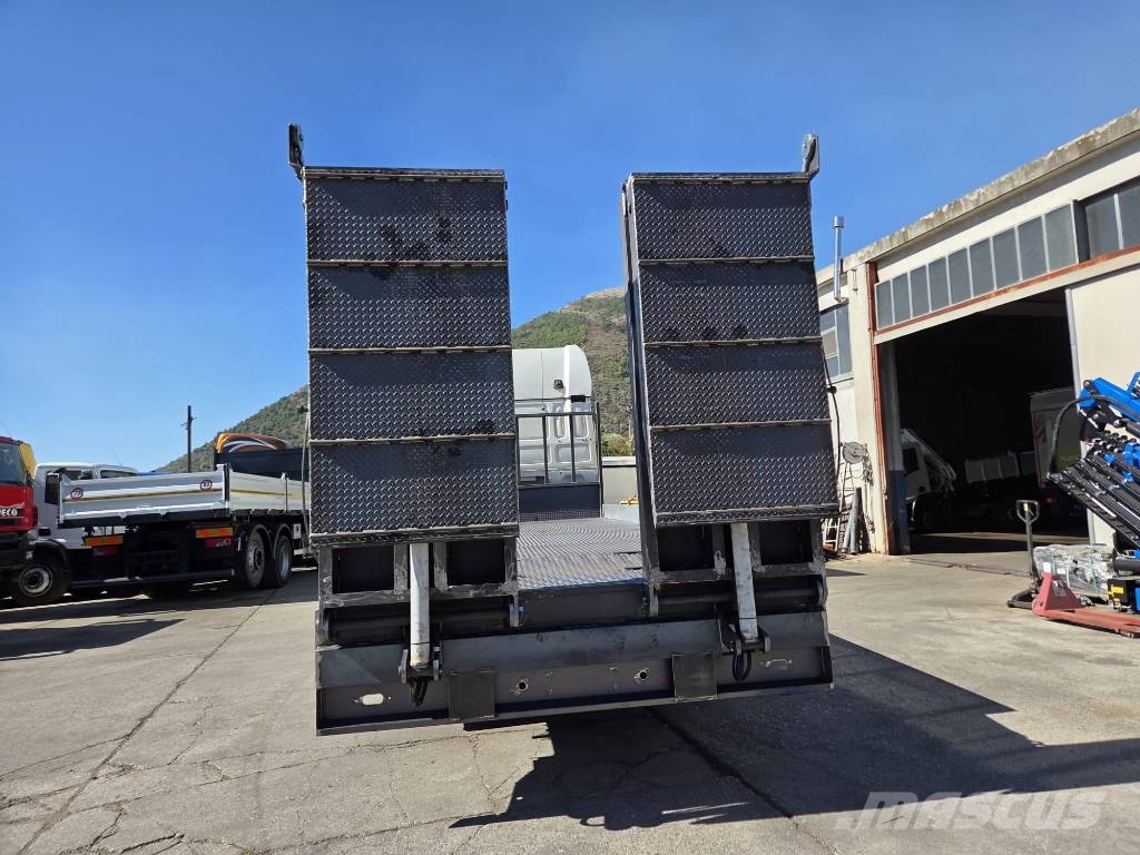 DAF XF 440 Camiões de guincho/estrado