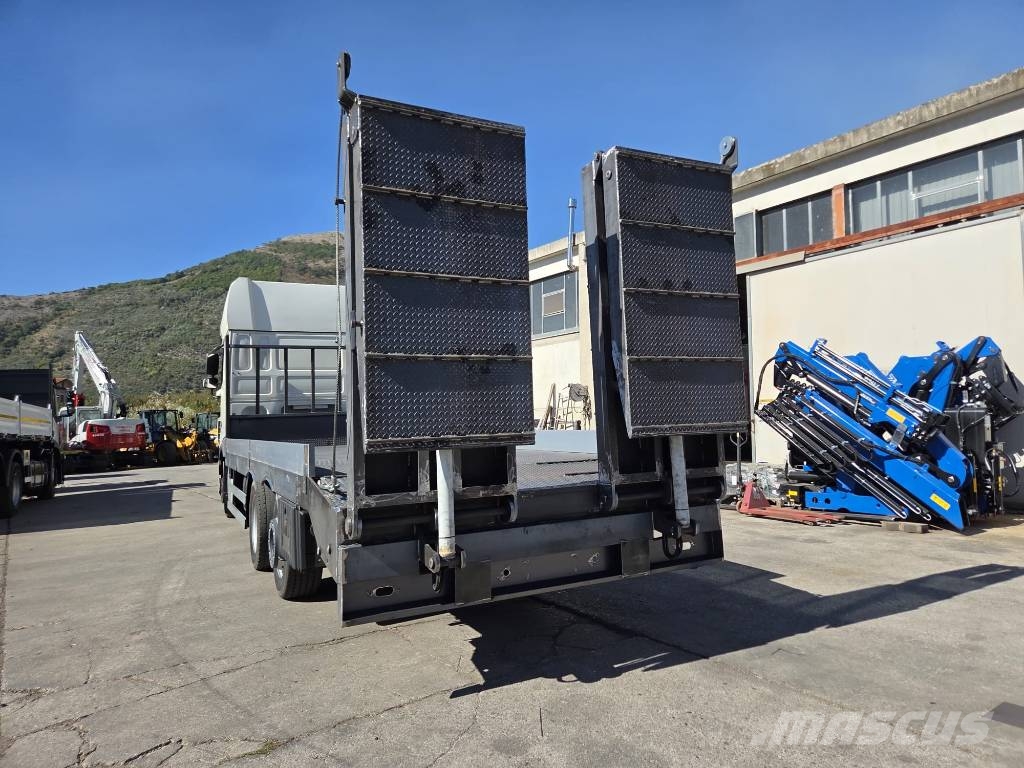 DAF XF 440 Camiões de guincho/estrado